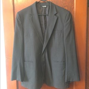 Grey Jos A. Bank lightweight wool suit 42R / 36R
